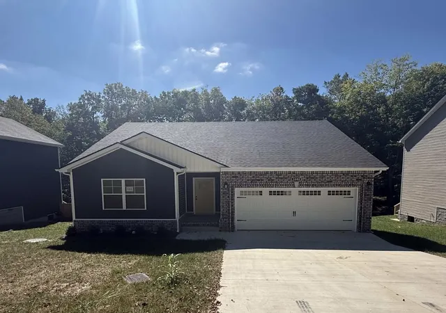 Photo 1 of Single family home for sale at 161 Irish Hills, Erin, TN 37061 | MLS# 3220579 | Listing updated on 2026-09-28