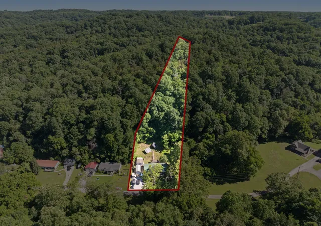 2nd image of 183 Henry Rd, Goodlettsville, TN 37072 | MLS# 3243697