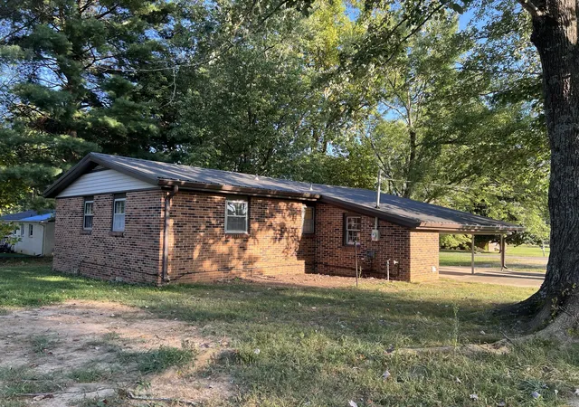 Photo 3 of Single family home for sale at 72 Sherwood Vale Cir NW, Mc Minnville, TN 37110 | MLS# 3220635 | Listing updated on 2026-09-12