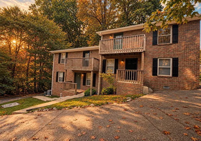 Photo 1 of Multi family home for sale at 470 Martha Ln, Clarksville, TN 37043 | MLS# 3223149 | Listing updated on 2026-10-07