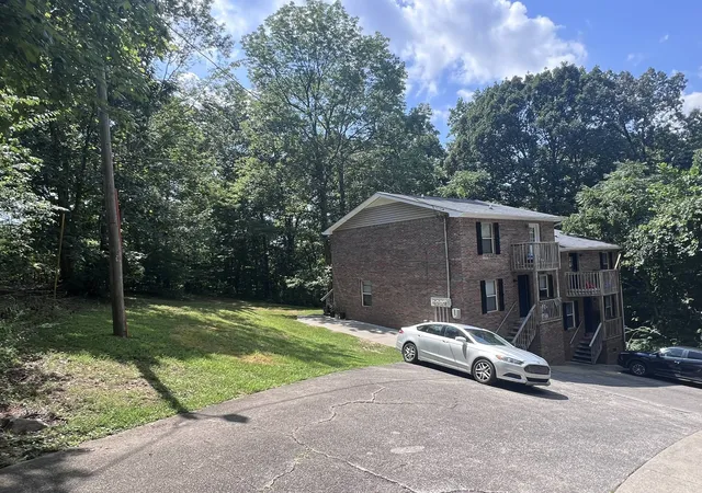 2nd image of 470 Martha Ln, Clarksville, TN 37043 | MLS# 3223149