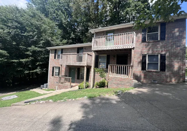 Photo 3 of Multi family home for sale at 470 Martha Ln, Clarksville, TN 37043 | MLS# 3223149 | Listing updated on 2026-05-27