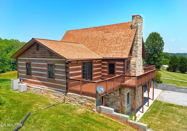 Photo 3 of Single family home for sale at 251 Cloud Way, Parrottsville, TN 37843 | MLS# 3544512 | Listing updated on 2026-10-02