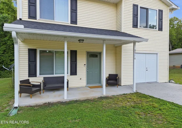 Photo 3 of Single family home for sale at 5516 W Emory Rd, Powell, TN 37849 | MLS# 3317274 | Listing updated on 2026-08-30