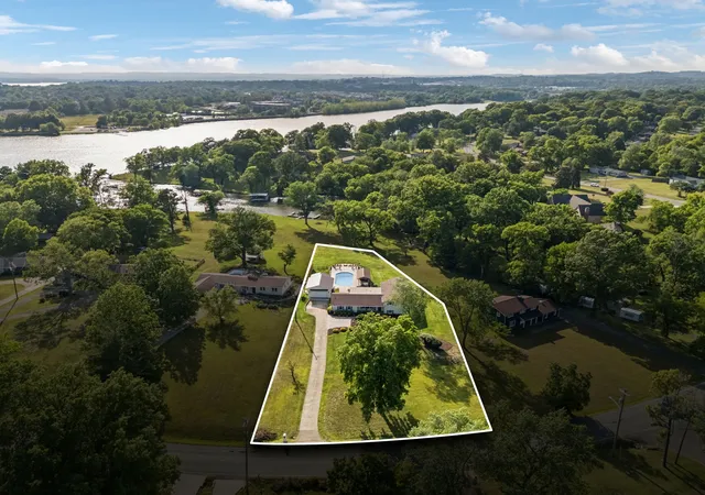 2nd image of 192 Cherokee Rd, Hendersonville, TN 37075 | MLS# 3233183