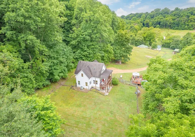 Homes for sale in Columbia, TN | 2650 Haywood Hollow Rd, Columbia, TN 38401 | MLS# 3221313