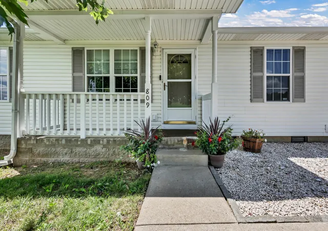 2nd image of 809 Stableford Rd, Oak Grove, KY 42262 | MLS# 3245793
