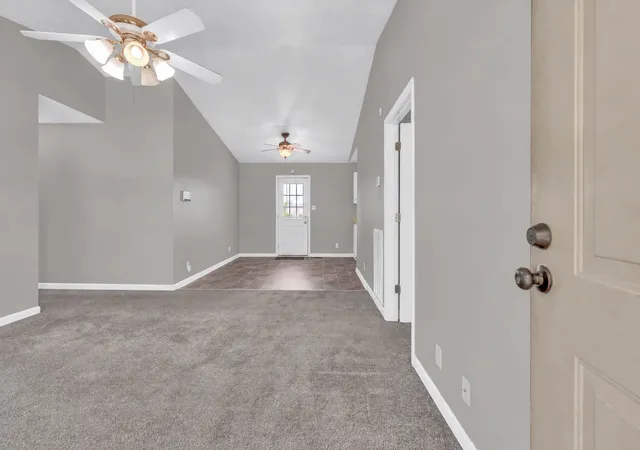 Photo 4 of Single family home for sale at 809 Stableford Rd, Oak Grove, KY 42262 | MLS# 3245793 | Listing updated on 2026-09-29