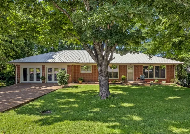 1st image of 1082 Rolling Fields Cir, Columbia, TN 38401 | MLS# 3233581