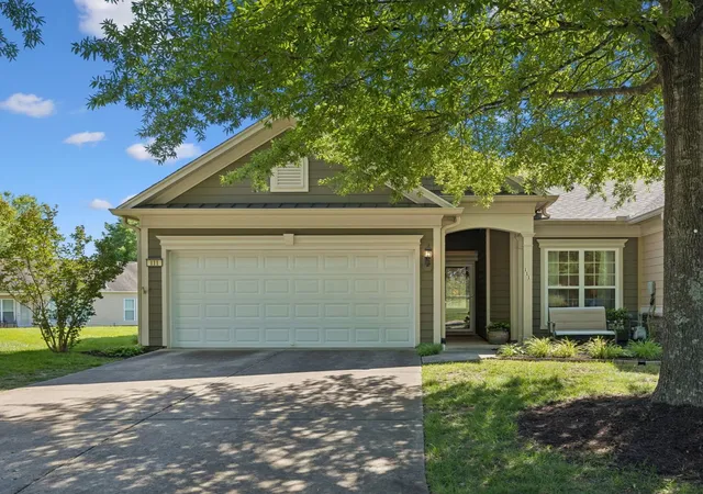 Photo 1 of Single family home for sale at 111 Old Towne Dr, Mount Juliet, TN 37122 | MLS# 3623851 | Listing updated on 2026-10-26