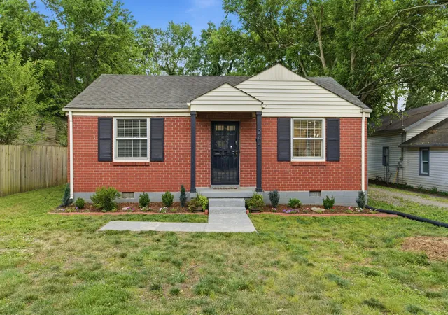Homes for sale in Madison, TN | 244 Elm St, Madison, TN 37115 | MLS# 3221089
