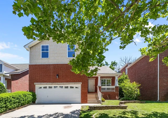 Photo 2 of Single family home for sale at 7020 Bridgeport Dr, Nashville, TN 37221 | MLS# 3222930 | Listing updated on 2026-09-01