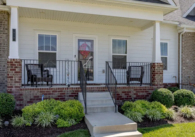 Photo 3 of Single family home for sale at 810 Griff Ln, Lebanon, TN 37087 | MLS# 3234884 | Listing updated on 2026-09-21