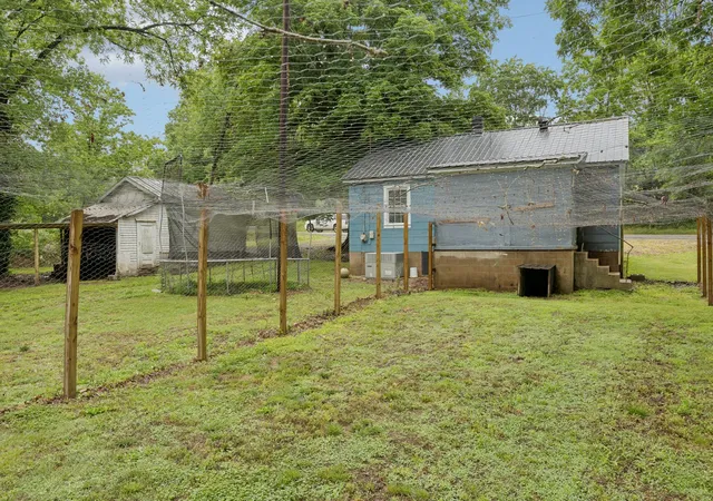 Homes for sale in Centerville, TN | 923 Hwy 100 W, Centerville, TN 37033 | MLS# 3224019
