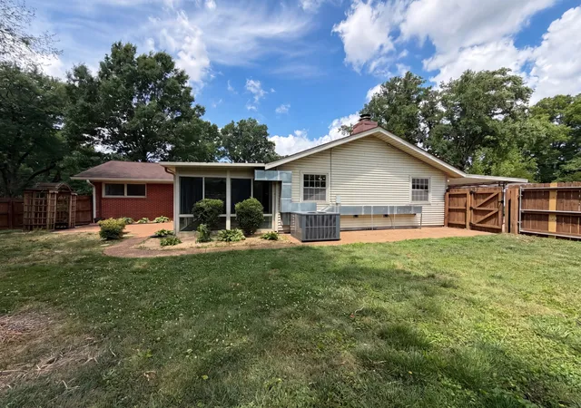 Photo 4 of Single family home for sale at 1119 Walton Dr, Murfreesboro, TN 37130 | MLS# 3221110 | Listing updated on 2026-09-04