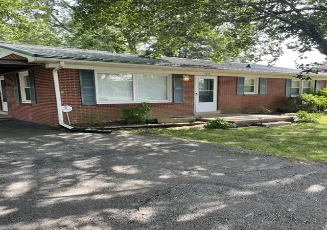 Photo 4 of Single family home for sale at 527 7th Street, Lawrenceburg, TN 38464 | MLS# 3228362 | Listing updated on 2026-09-14