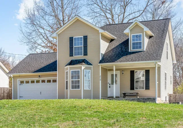 1st image of 214 Grant Ave, Oak Grove, KY 42262 | MLS# 3223860