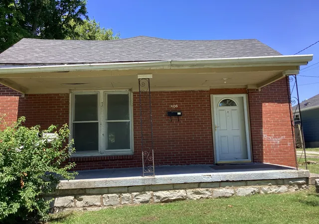 1st image of 406 Natchez Street E, Franklin, TN 37064 | MLS# 3304800