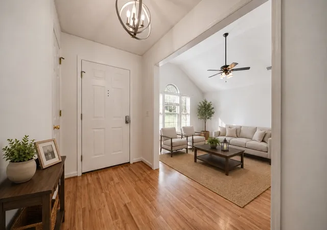 3rd image of 1006 Victoria Ln W, Hendersonville, TN 37075 | MLS# 3224253
