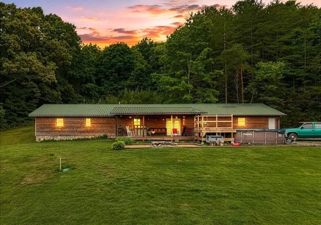 Homes for sale in Decatur, TN | 331 County Road 188, Decatur, TN 37322 | MLS# 3231623