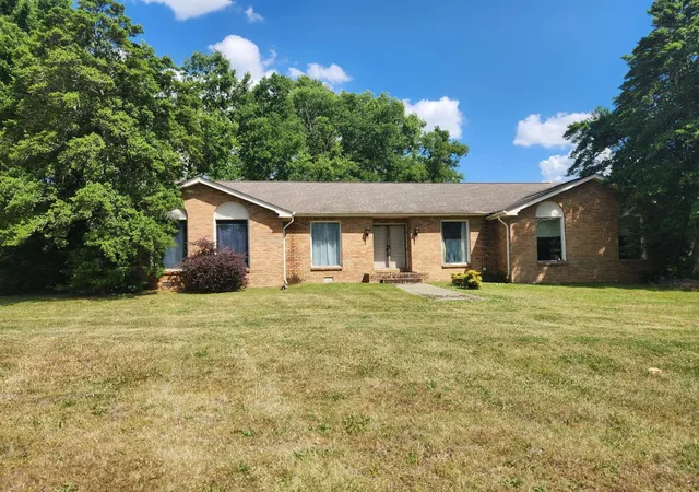 Photo 3 of Sale Pending at 220 Long Valley Rd, Brentwood, TN 37027 | MLS# 3221556 | Listing updated on 2026-09-08