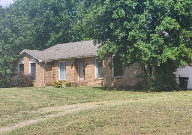 Photo 3 of Sale Pending at 220 Long Valley Rd, Brentwood, TN 37027 | MLS# 3221556 | Listing updated on 2026-09-08