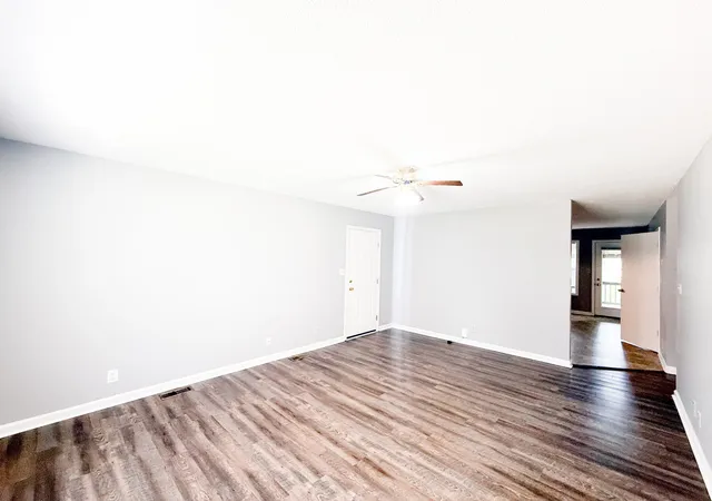 Photo 1 of Single family home for sale at 952 Princeton Dr, Clarksville, TN 37042 | MLS# 3225251 | Listing updated on 2026-09-22