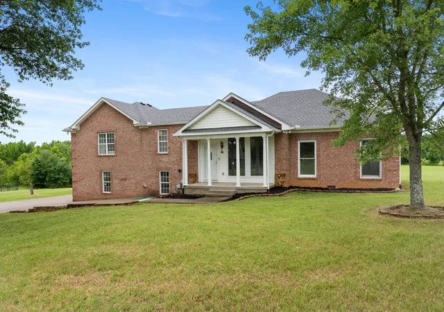 Homes for sale in Greenbrier, TN | 4602 Washington Rd, Greenbrier, TN 37073 | MLS# 3243513