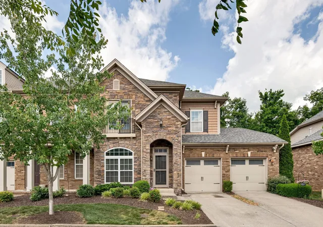 Photo 2 of Townhouse for sale at 2045 Traemoor Village Dr, Nashville, TN 37209 | MLS# 3221576 | Listing updated on 2026-09-05