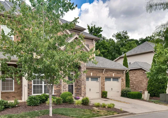 Photo 3 of Townhouse for sale at 2045 Traemoor Village Dr, Nashville, TN 37209 | MLS# 3221576 | Listing updated on 2026-09-05