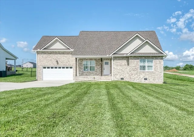 Homes for sale in Sparta, TN | 1200 Duck Pond Rd, Sparta, TN 38583 | MLS# 3224001