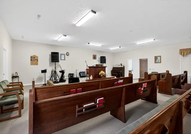Photo 3 of Single family home for sale at 150 Tabernacle Rd, Smithville, TN 37166 | MLS# 3225276 | Listing updated on 2026-08-19