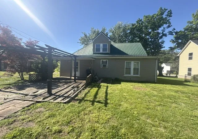3rd image of 208 S Russell St, Portland, TN 37148 | MLS# 3221622