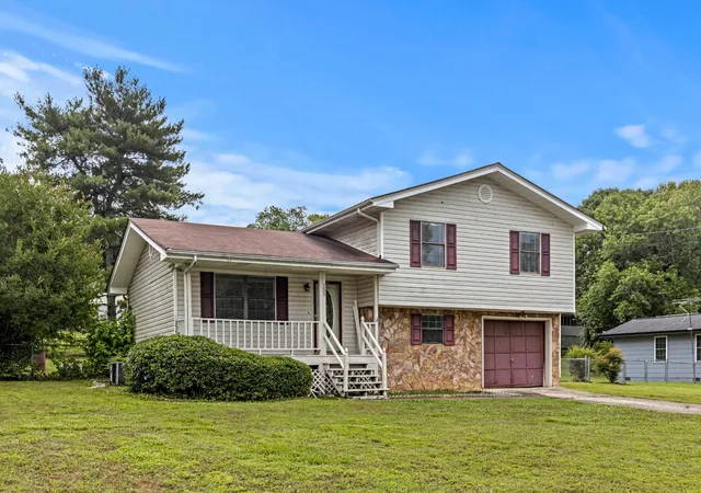 Homes for sale in Ringgold, GA | 155 Gwen Dr, Ringgold, GA 30736 | MLS# 3221653