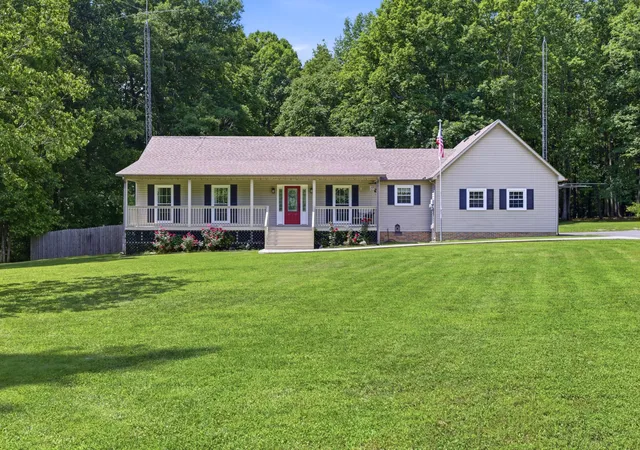Homes for sale in Manchester, TN | 552 Jack Thomas Dr, Manchester, TN 37355 | MLS# 3223487