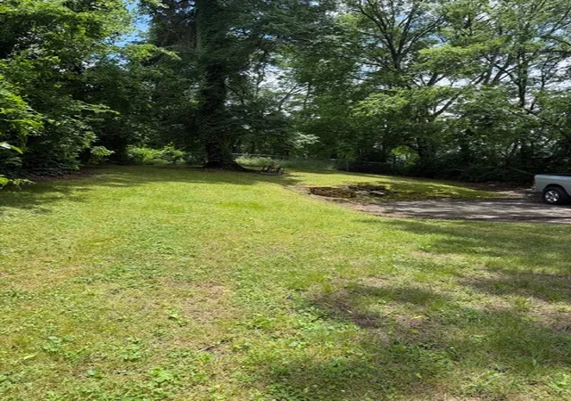 Photo 3 of Single family home for sale at 704 Glenview Dr E, Nashville, TN 37206 | MLS# 3221902 | Listing updated on 2026-10-05