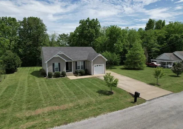 Photo 1 of Single family home for sale at 215 Desperado Ave, Pulaski, TN 38478 | MLS# 3221798 | Listing updated on 2026-10-05