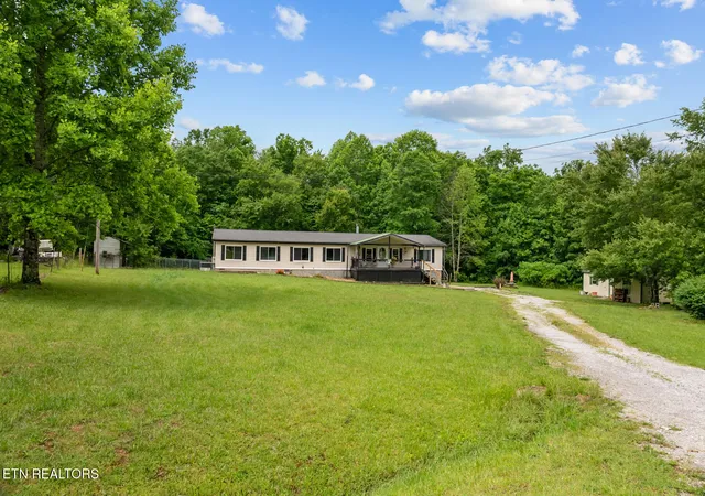 3rd image of 642 Daymon Circle, Crossville, TN 38572 | MLS# 3221777