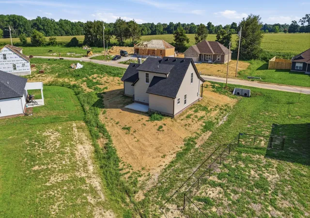 Photo 3 of Single family home for sale at 362 Ridge St, Manchester, TN 37355 | MLS# 3221851 | Listing updated on 2026-09-15