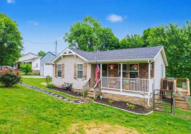 Homes for sale in Wartrace, TN | 133 Cleveland Rd, Wartrace, TN 37183 | MLS# 3221889