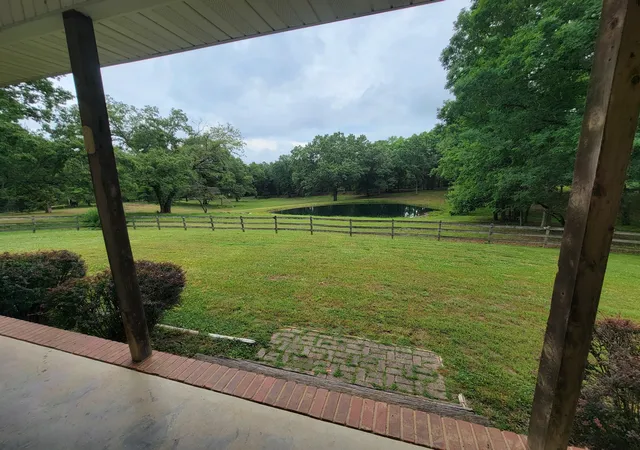 Photo 4 of House for sale at 1089 Jim Clark Rd, Erin, TN 37061 | MLS# 3222939 | Listing updated on 2026-09-01