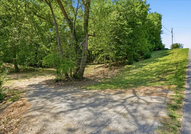 2nd image of 137 Brooksview Road, Lenoir City, TN 37772 | MLS# 3337028