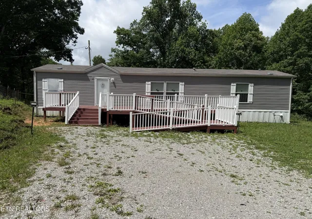 Homes for sale in Jamestown, TN | 1366 Pearl Hinds Rd, Jamestown, TN 38556 | MLS# 3222931