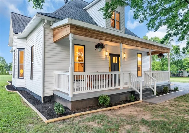 Homes for sale in Portland, TN | 141 N Russell St, Portland, TN 37148 | MLS# 3223010