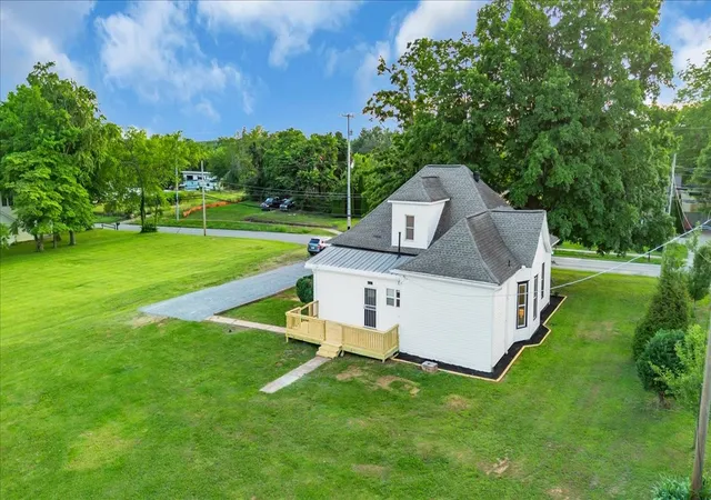 Homes for sale in Portland, TN | 141 N Russell St, Portland, TN 37148 | MLS# 3223010