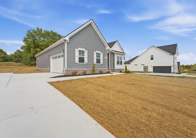 Photo 3 of Single family home for sale at 2120 Powell Ln, Lewisburg, TN 37091 | MLS# 3223018 | Listing updated on 2026-10-03