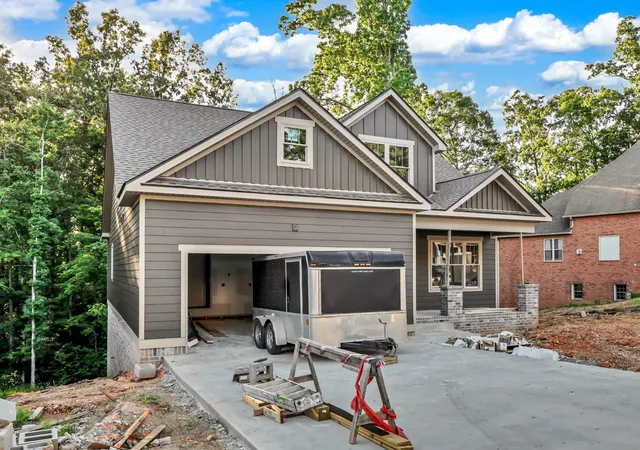 Photo 2 of Single family home for sale at 212 Birnam Wood Trce, Clarksville, TN 37043 | MLS# 3230080 | Listing updated on 2026-09-12