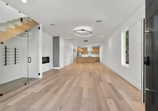Photo 3 of Single family home for sale at 3007 Clare Ave, Nashville, TN 37209 | MLS# 3247202 | Listing updated on 2026-10-27