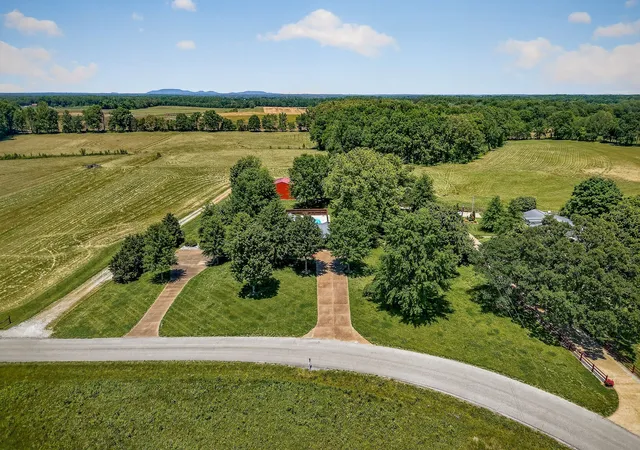 Homes for sale in Morrison, TN | 1956 Shady Grove Rd, Morrison, TN 37357 | MLS# 3232365