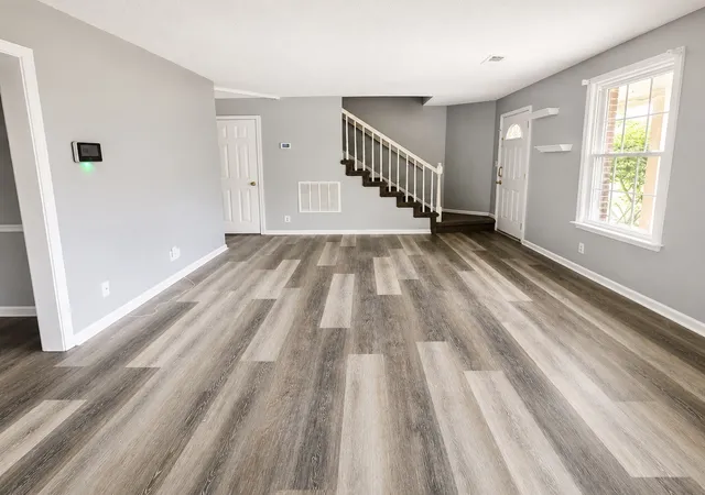 Photo 2 of Single family home for sale at 411 Bluff Dr, Clarksville, TN 37043 | MLS# 3223193 | Listing updated on 2026-09-07